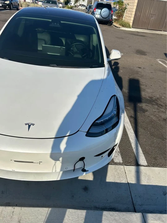 2018 Tesla Model 3 - Image 5 of 9