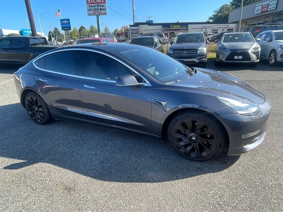 2018 Tesla Model 3 - Image 2 of 5