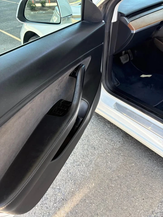 2018 Tesla Model 3 - Image 9 of 16