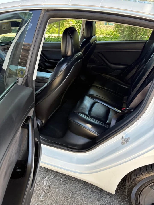 2018 Tesla Model 3 - Image 11 of 16