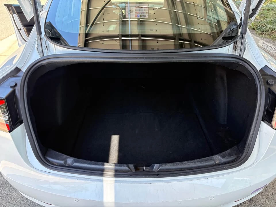 2018 Tesla Model 3 - Image 15 of 16