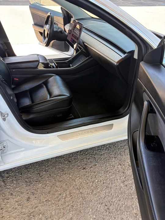 2018 Tesla Model 3 - Image 14 of 16