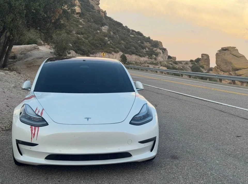 2018 Tesla Model 3 - Image 2 of 5
