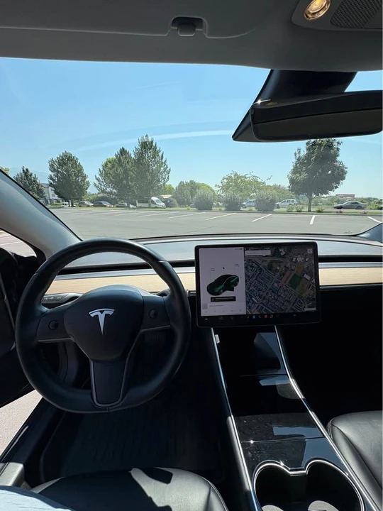 2018 Tesla Model 3 - Image 17 of 20