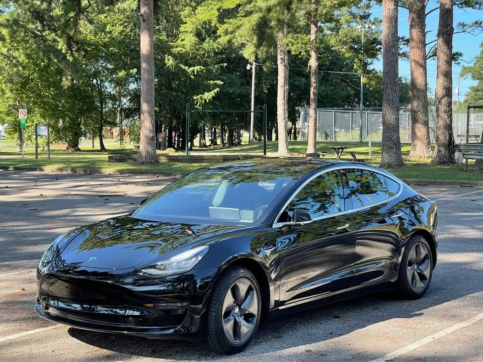 2018 Tesla Model 3 - Image 2 of 6