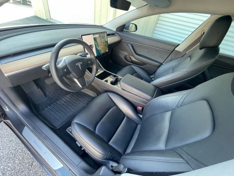 2018 Dodge Caravan - Image 10 of 18
