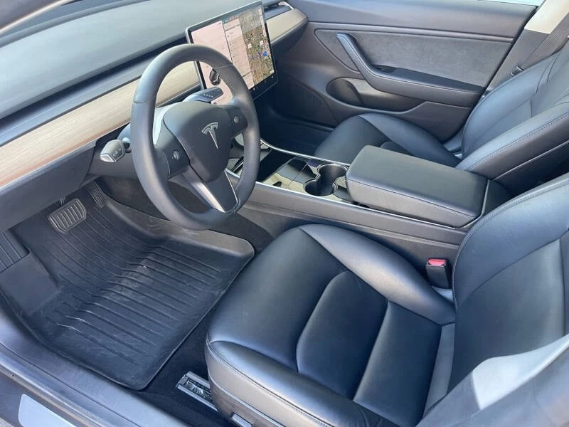 2018 Dodge Caravan - Image 11 of 18