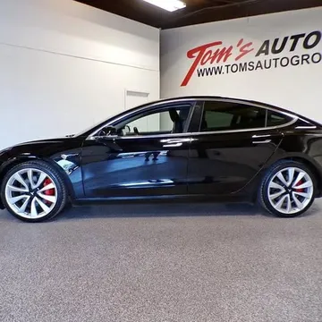 2018 Tesla Model 3 Performance