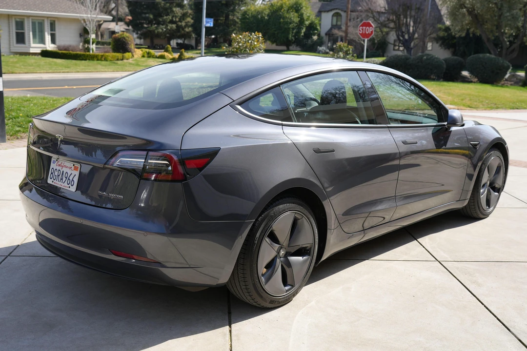 2018 Tesla Model 3 Performance - Image 4 of 5