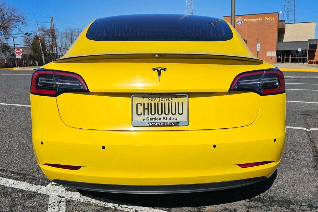 2018 Tesla Model 3 Performance - Image 5 of 31
