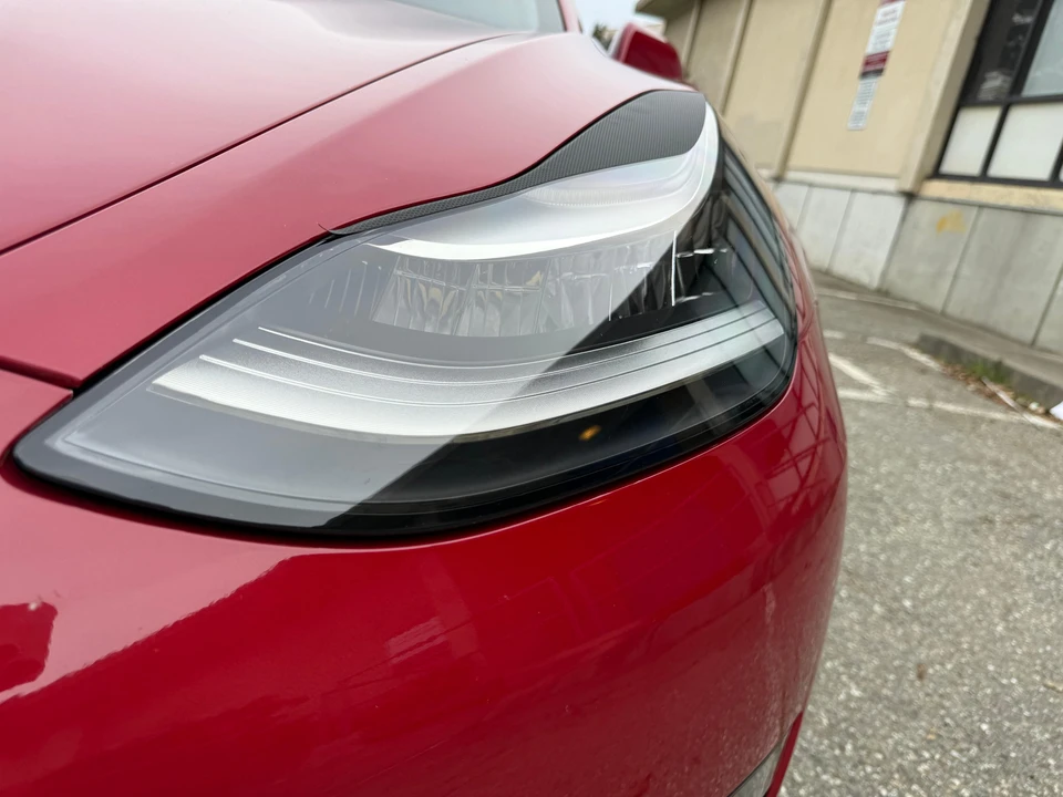 2018 Tesla Model 3 Performance - Image 14 of 31