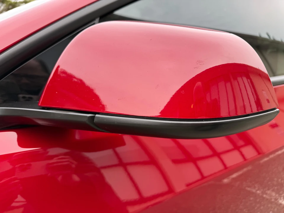 2018 Tesla Model 3 Performance - Image 17 of 31