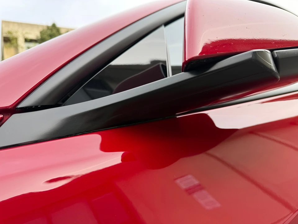 2018 Tesla Model 3 Performance - Image 18 of 31