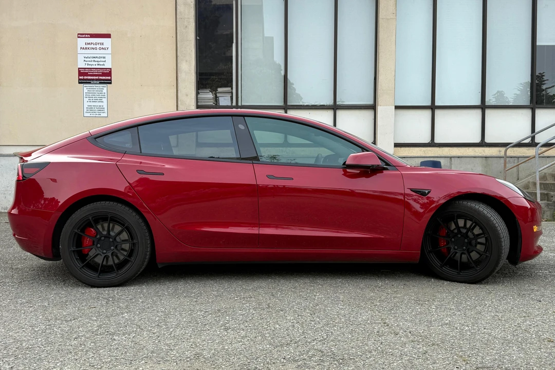 2018 Tesla Model 3 Performance - Image 3 of 31