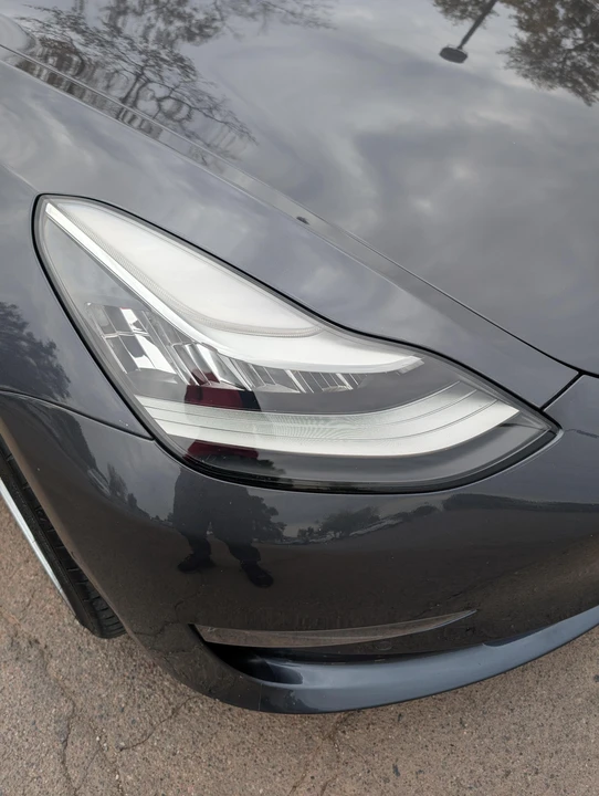 2018 Tesla Model 3 Performance - Image 19 of 31