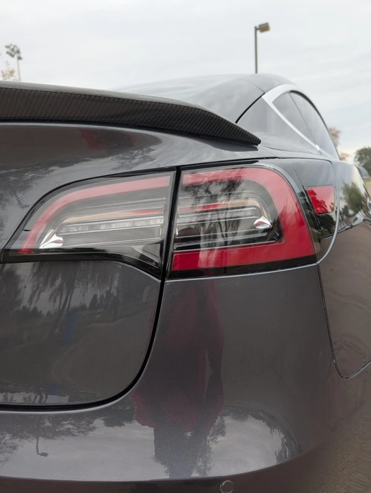 2018 Tesla Model 3 Performance - Image 30 of 31