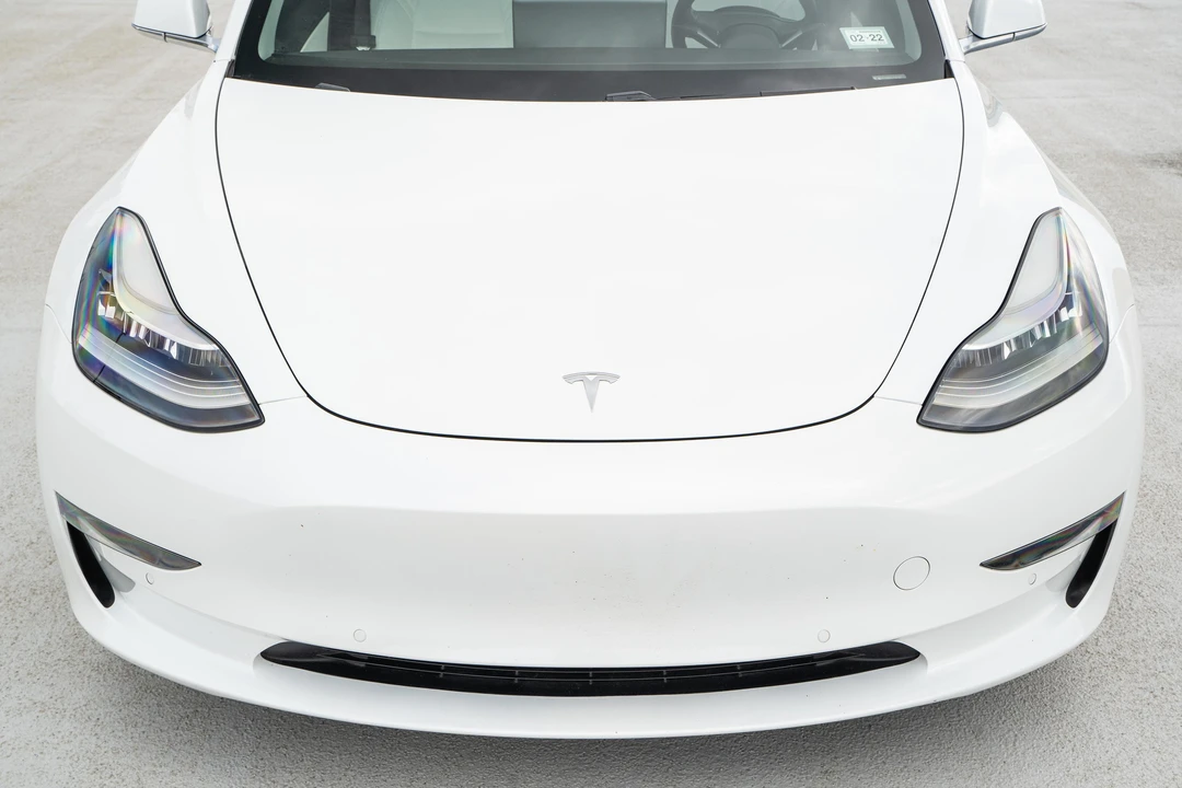 2018 Tesla Model 3 Performance - Image 9 of 31