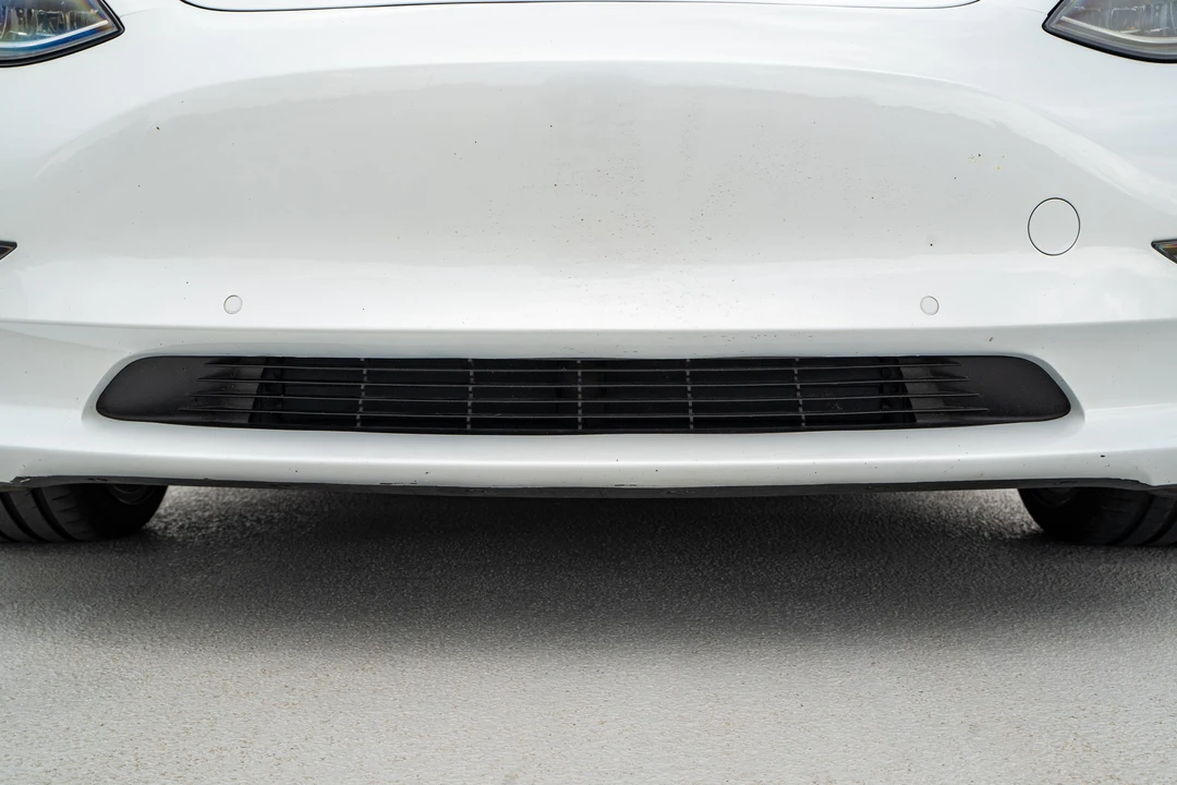 2018 Tesla Model 3 Performance - Image 14 of 31