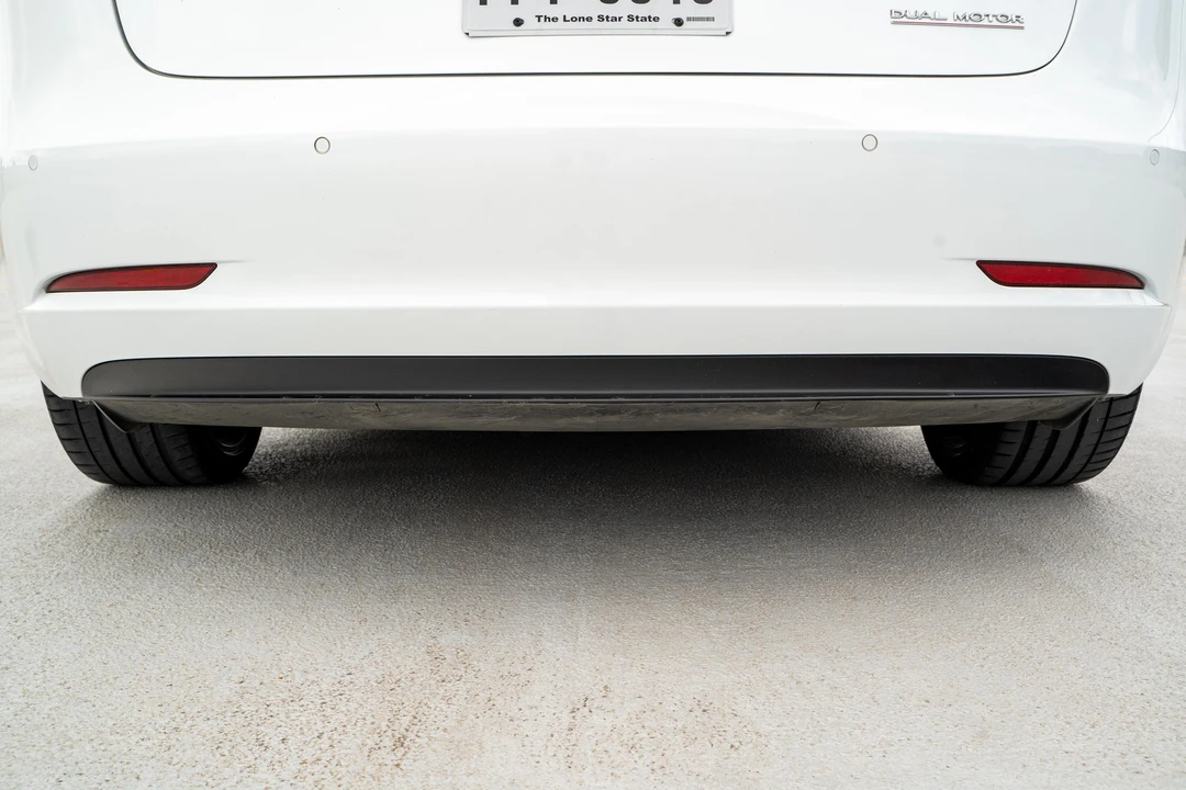 2018 Tesla Model 3 Performance - Image 29 of 31