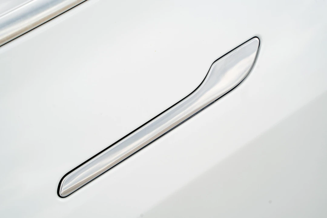 2018 Tesla Model 3 Performance - Image 24 of 31