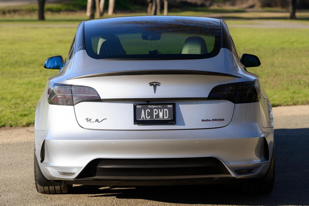 2018 Tesla Model 3 Performance - Image 5 of 31
