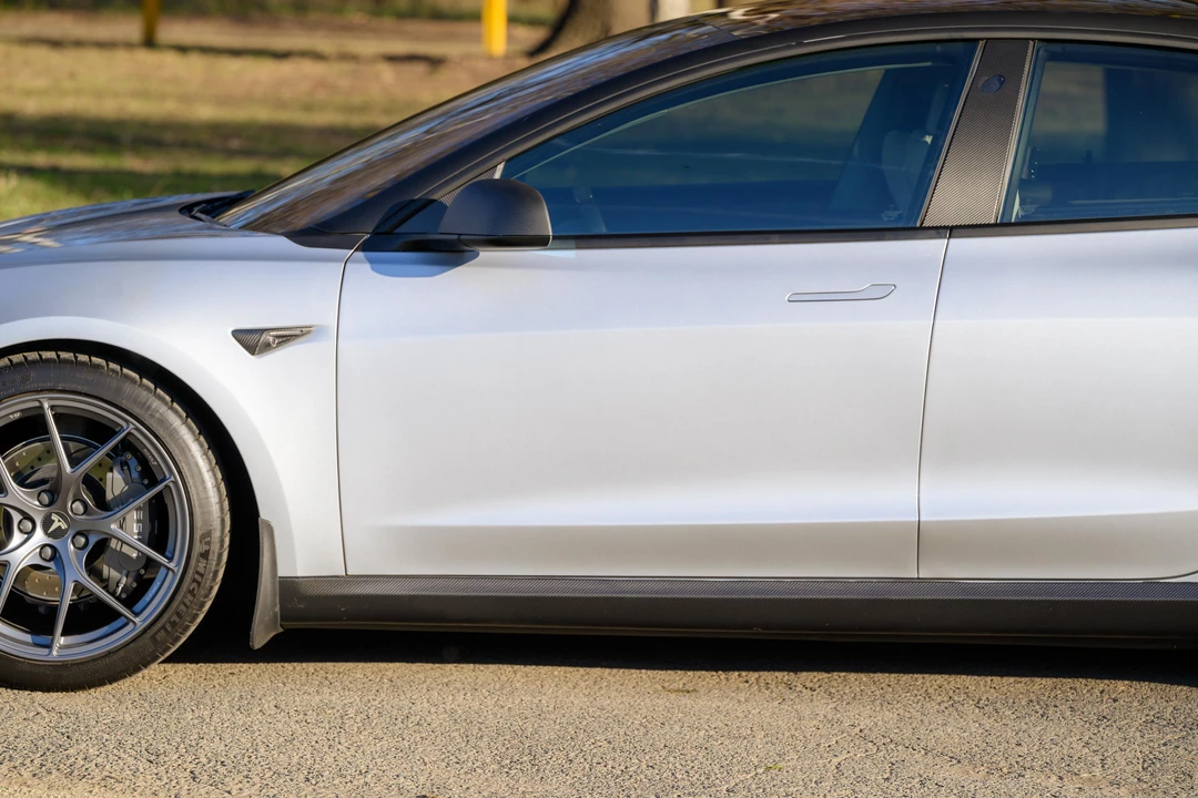 2018 Tesla Model 3 Performance - Image 25 of 31