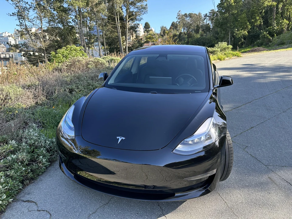 2018 Tesla Model 3 Performance - Image 6 of 31