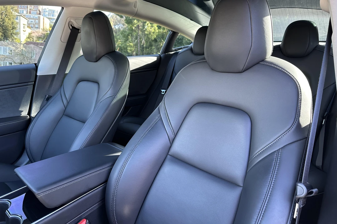 2018 Tesla Model 3 Performance - Image 29 of 31