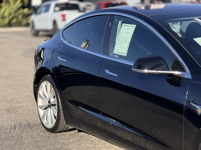 2018 Tesla Model 3 Performance - Image 5 of 12