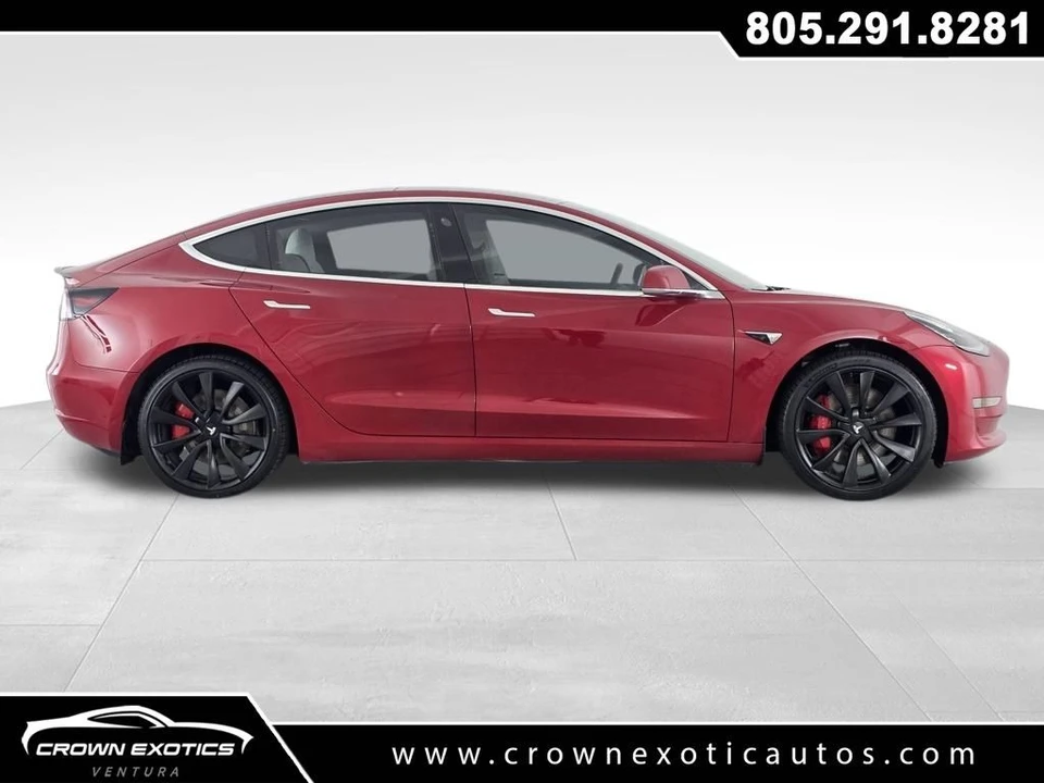 2018 Tesla Model 3 Performance - Image 8 of 12