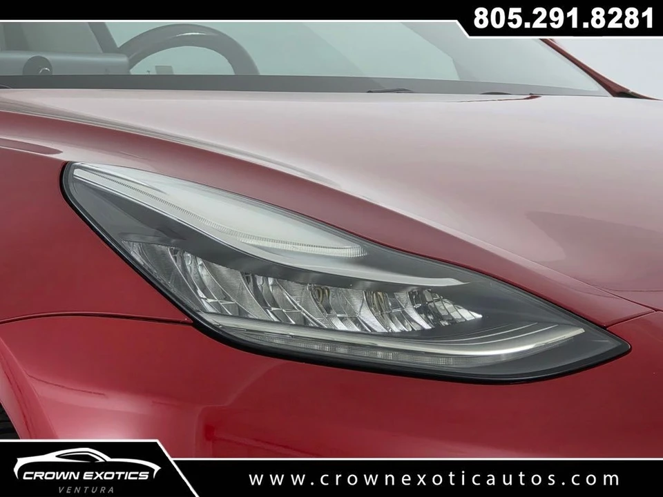 2018 Tesla Model 3 Performance - Image 11 of 12