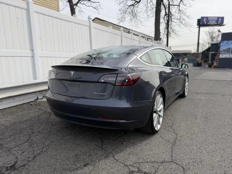 2018 Tesla Model 3 Performance - Image 7 of 12