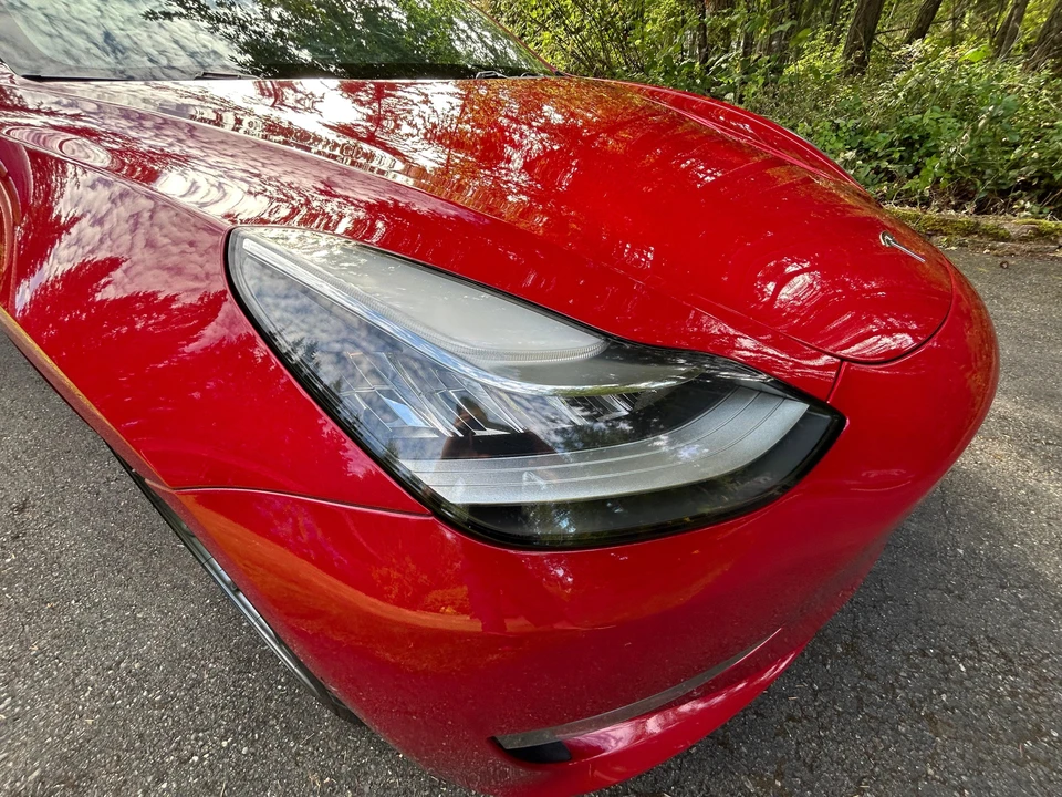 2018 Tesla Model 3 Performance - Image 16 of 31
