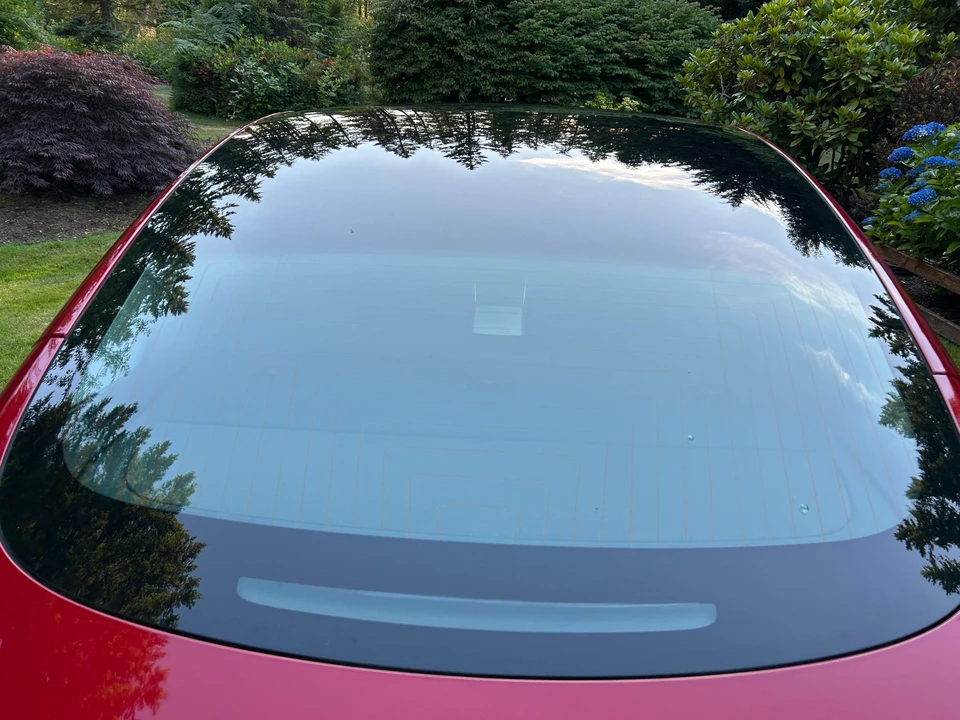 2018 Tesla Model 3 Performance - Image 29 of 31