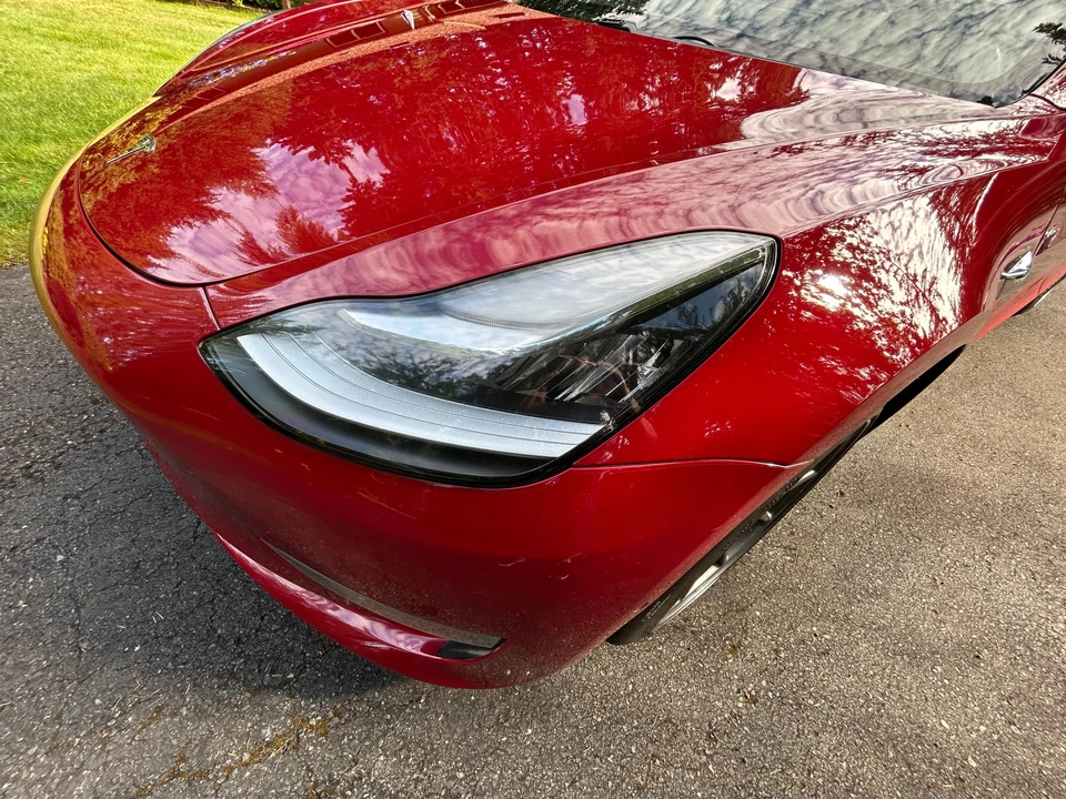2018 Tesla Model 3 Performance - Image 21 of 31