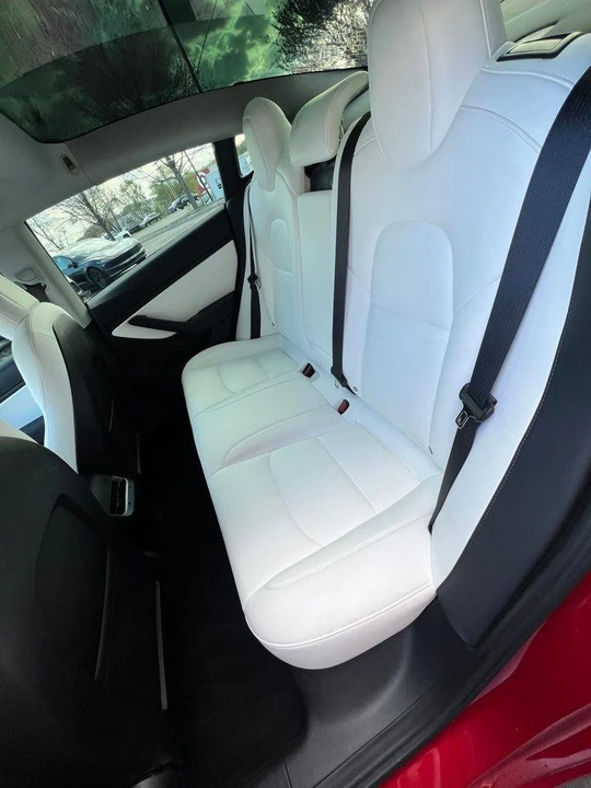 2018 Tesla Model 3 Performance - Image 8 of 18