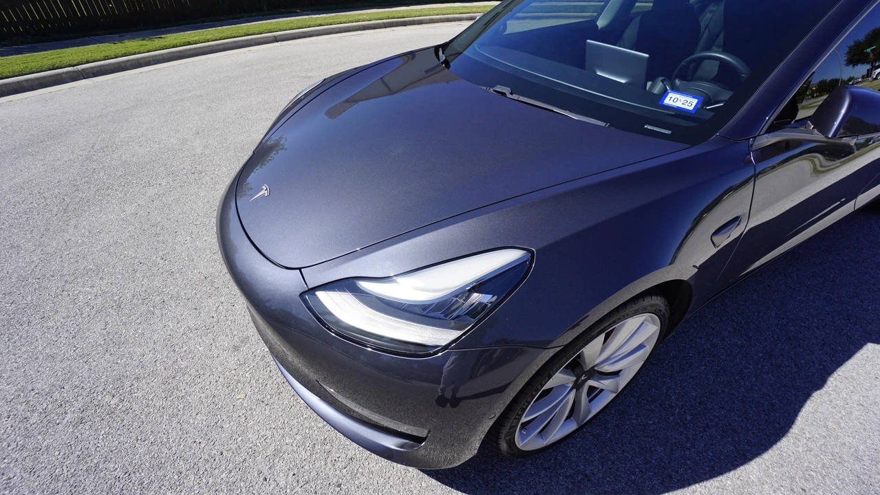 2018 Tesla Model 3 Performance - Image 19 of 31