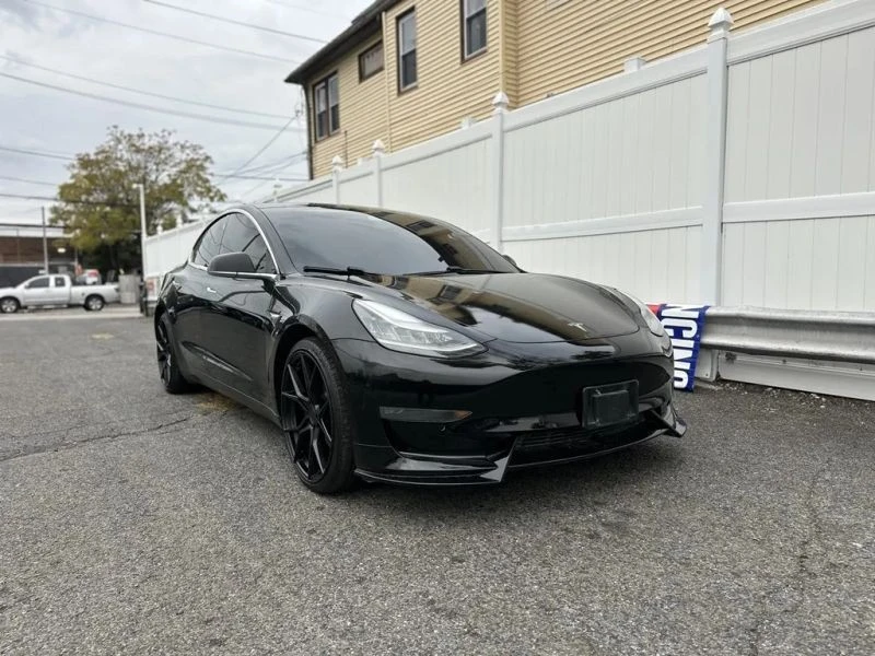 2018 Tesla Model 3 Performance - Image 3 of 12