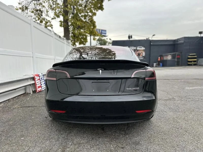 2018 Tesla Model 3 Performance - Image 6 of 12