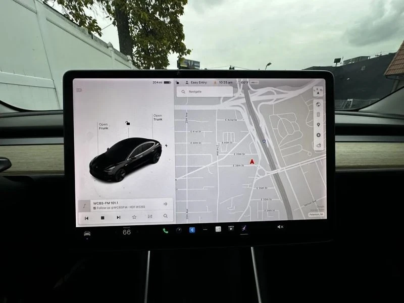 2018 Tesla Model 3 Performance - Image 10 of 12