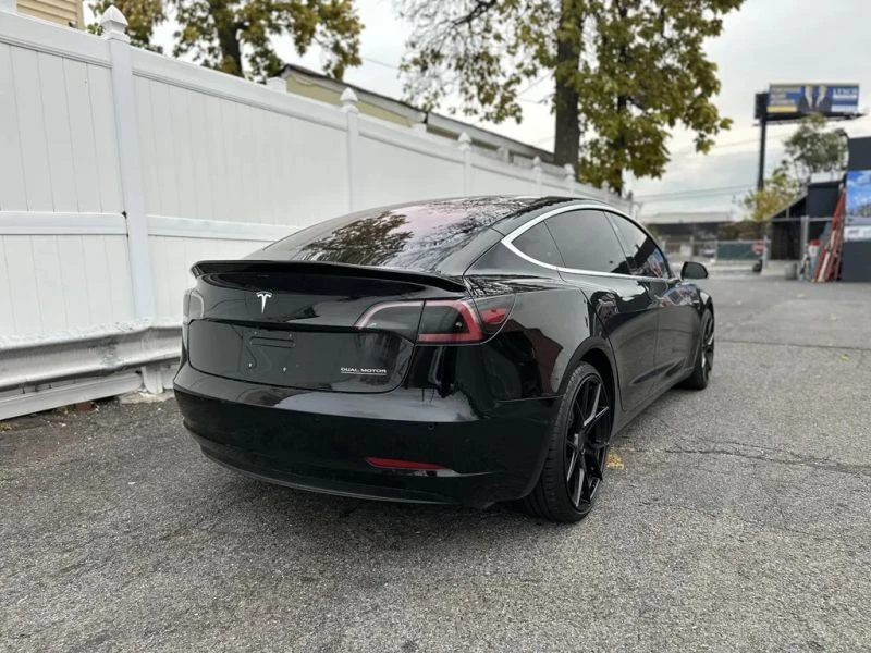 2018 Tesla Model 3 Performance - Image 7 of 12