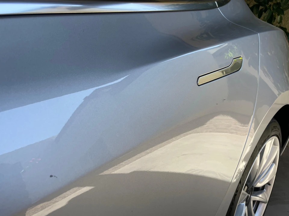 2018 Tesla Model 3 Performance - Image 20 of 31