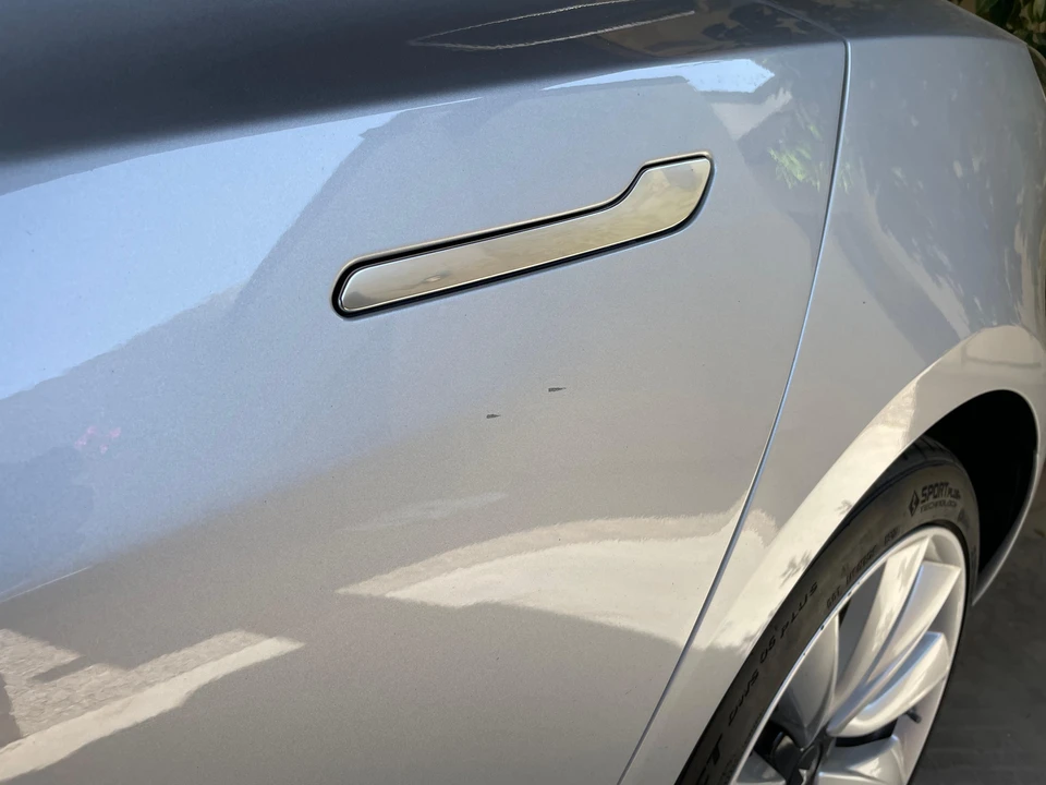 2018 Tesla Model 3 Performance - Image 21 of 31