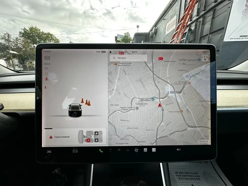 2018 Tesla Model 3 Performance - Image 12 of 12