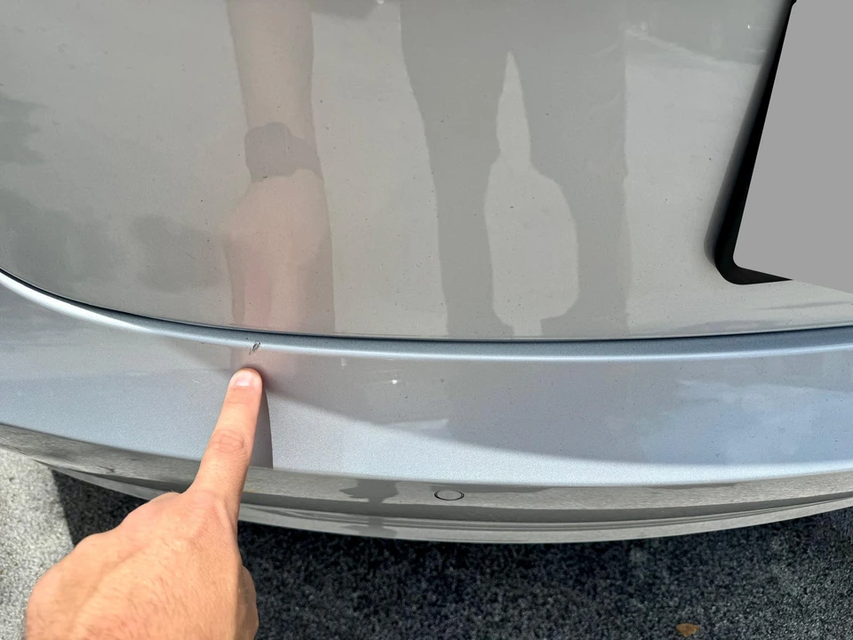 2018 Tesla Model 3 Performance - Image 11 of 31