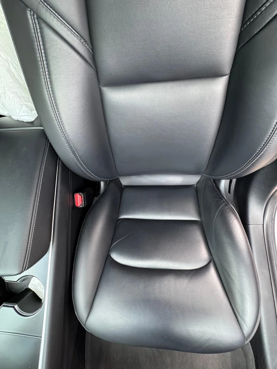 2018 Tesla Model 3 Performance - Image 27 of 31