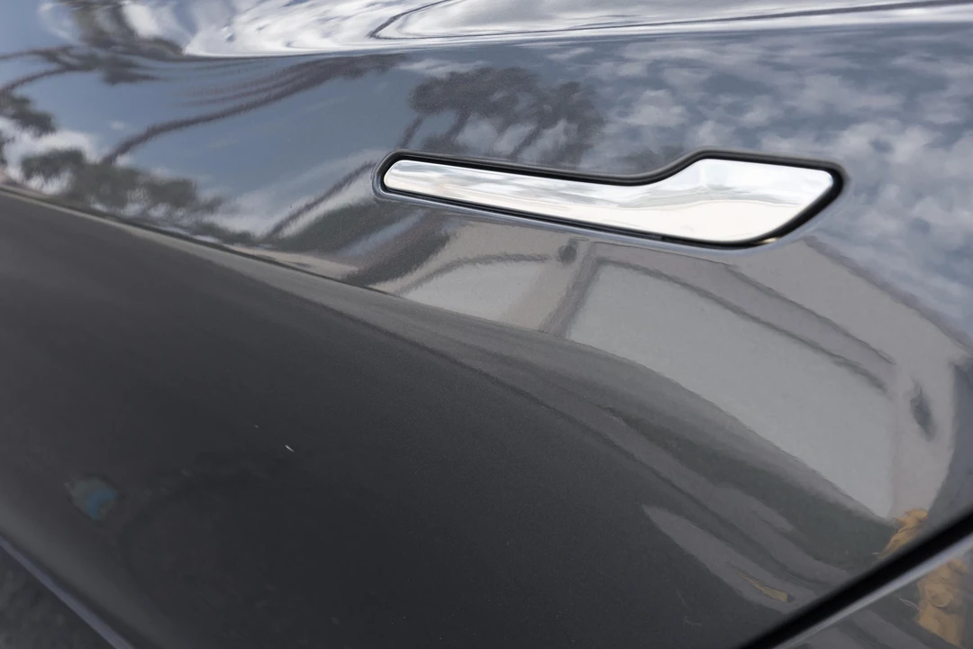 2018 Tesla Model 3 Performance - Image 25 of 31