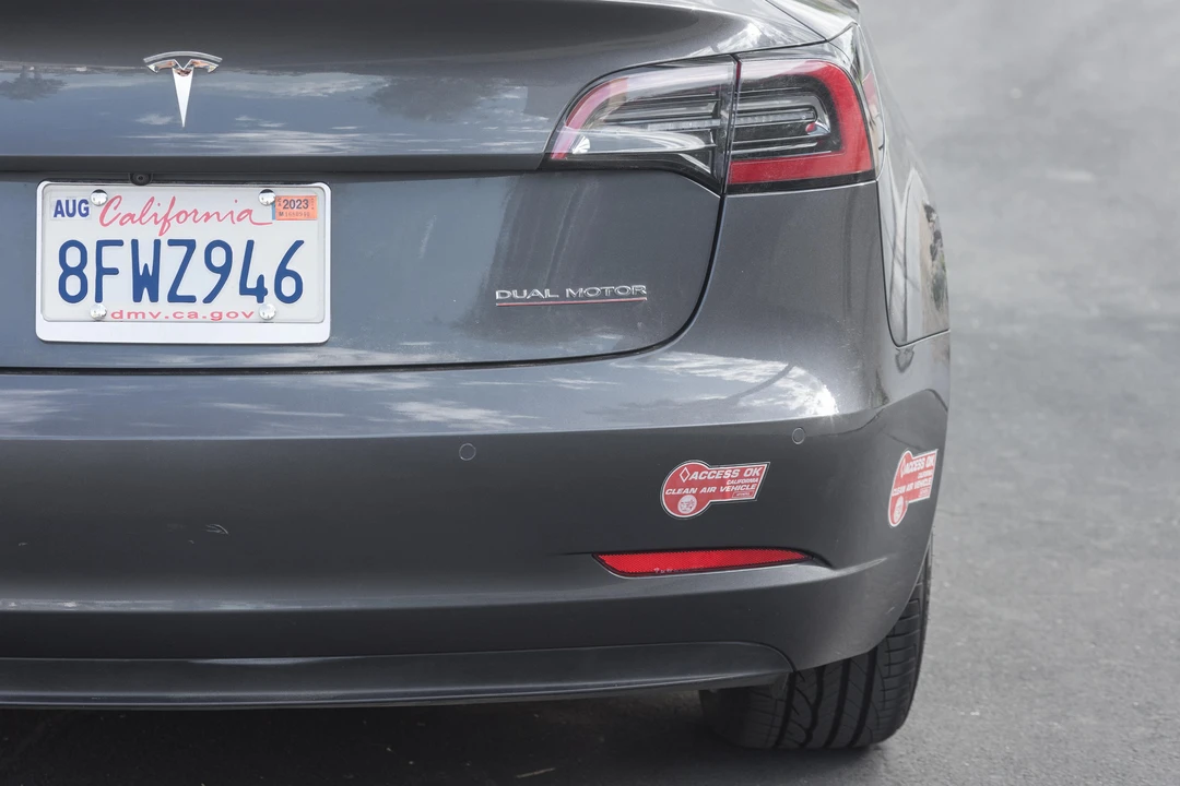 2018 Tesla Model 3 Performance - Image 30 of 31