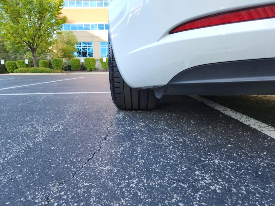 2018 Tesla Model 3 Performance - Image 20 of 31