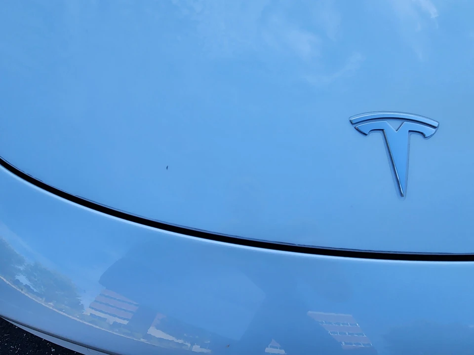 2018 Tesla Model 3 Performance - Image 22 of 31